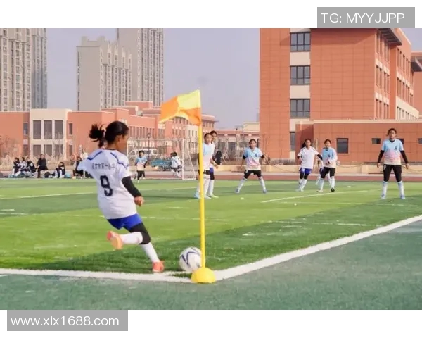 足球星艺人跨界绽放激情演绎绿茵与舞台的双重风采